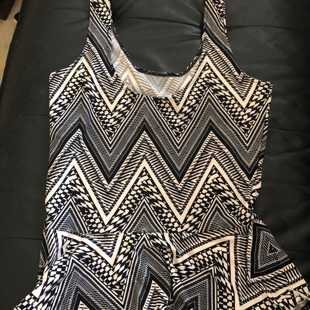 Tank top - Picture 2 of 3